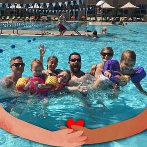 Meet your Posher, Andrea n justin